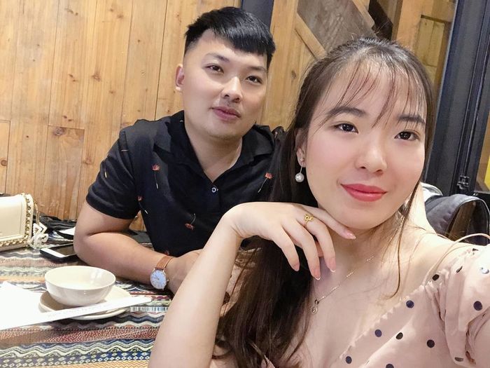 Hy hữu: Đôi bạn thân thành vợ chồng sau 23 năm làm bạn