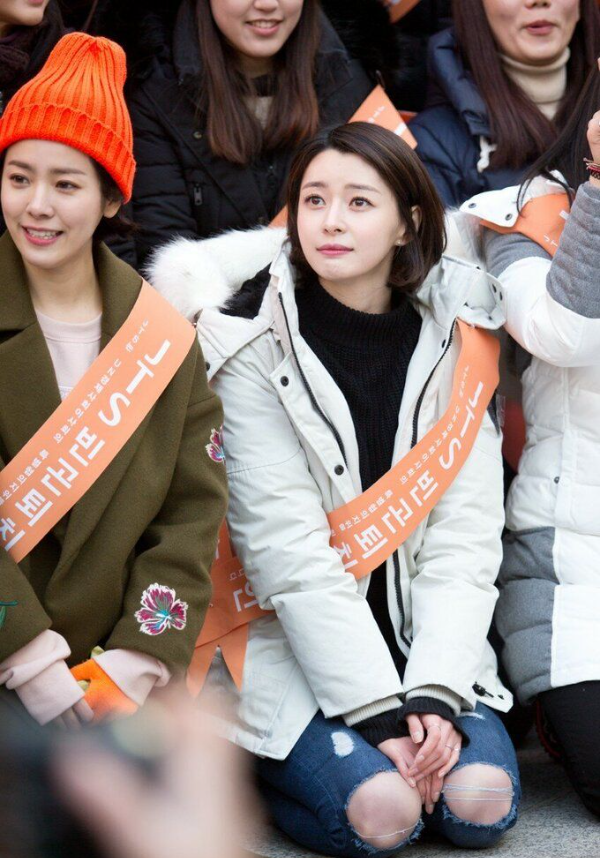 Khi idol và diễn viên chung khung hình: Suzy cũng có lúc bị dìm hàng