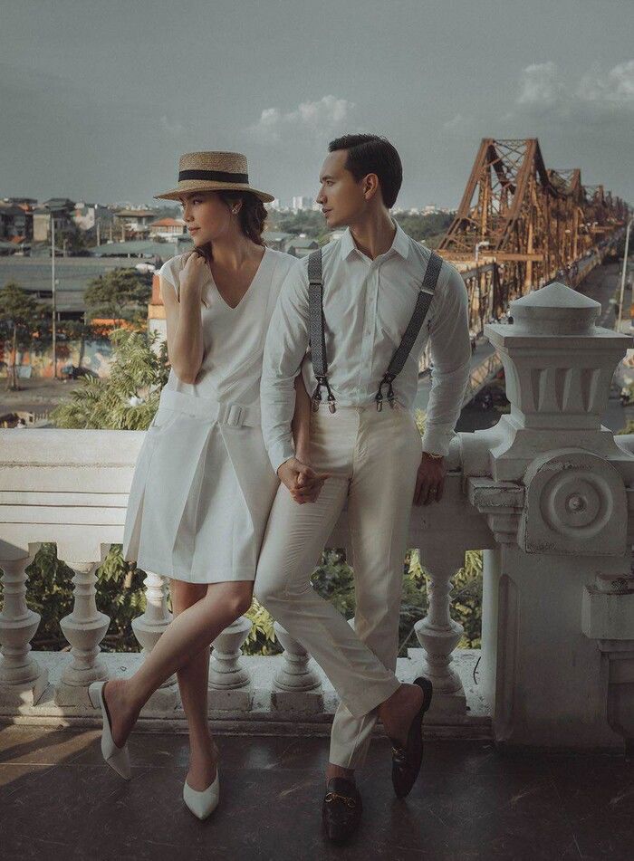 Lý do Kim Lý chăm diện áo sơ mi trắng từ khi hẹn hò Hồ Ngọc Hà