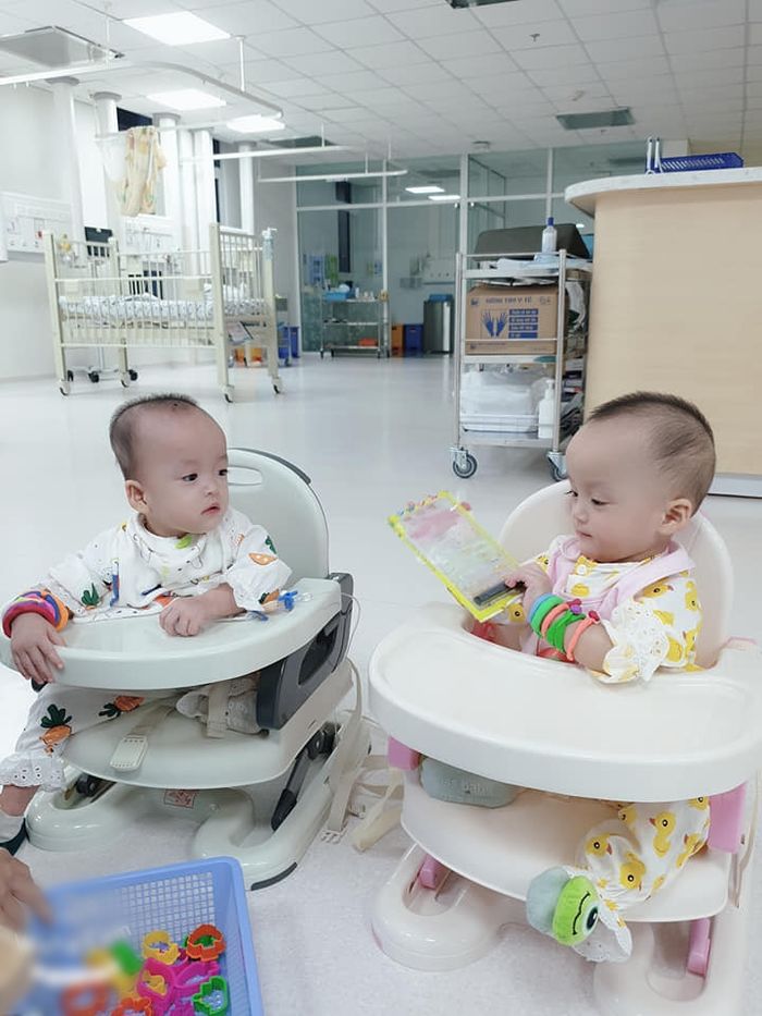 Mẹ Trúc Nhi - Diệu Nhi vỡ òa hạnh phúc khi hai bé cất tiếng gọi mẹ