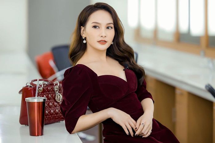 Mỹ nhân Việt cùng tuổi nhưng nhan sắc chênh lệch
