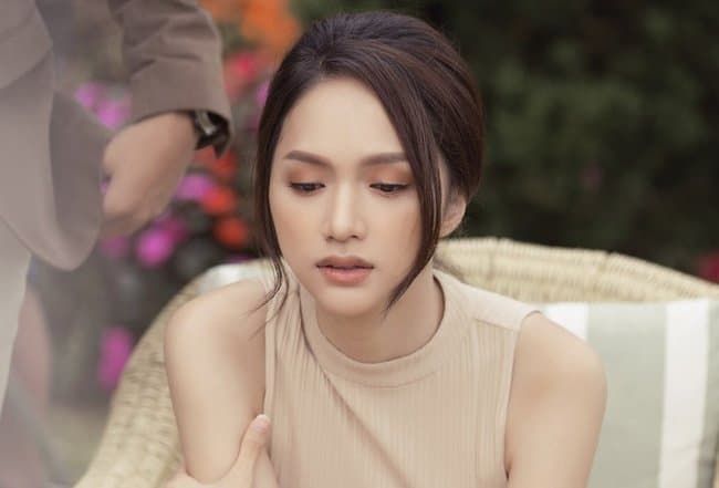 Hương Giang và những sao nữ Việt từng lên tiếng xin lỗi công chúng