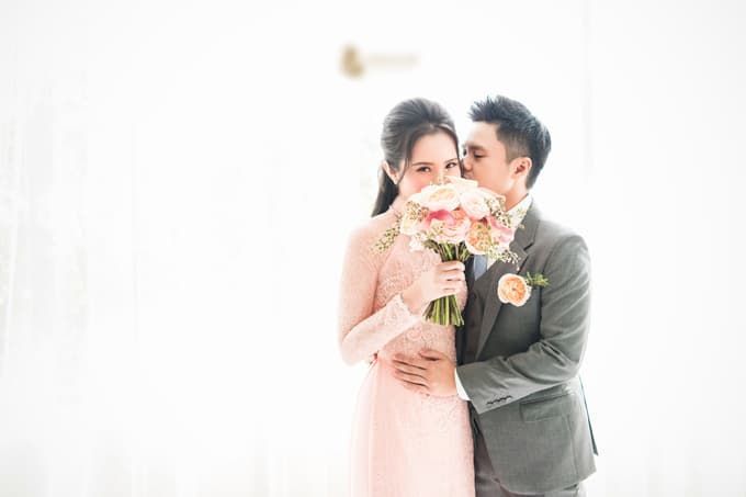 Phan Thành - Primmy Trương chia sẻ ảnh ngọt ngào trong lễ ăn hỏi