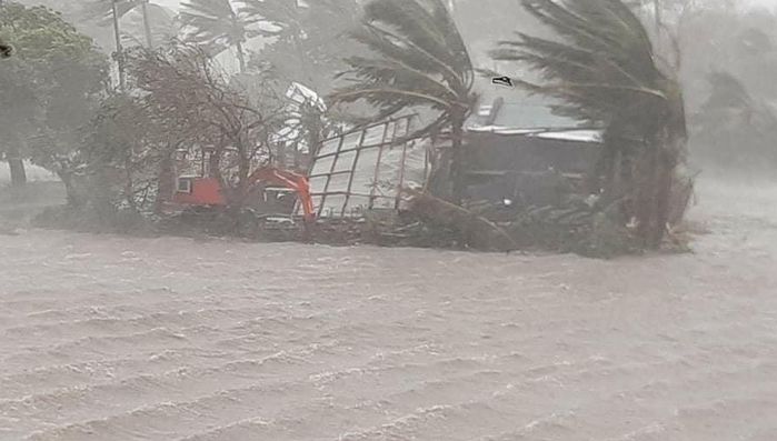 Siêu bão Goni đổ bộ tàn phá diện rộng, Philippines xác xơ sau bão