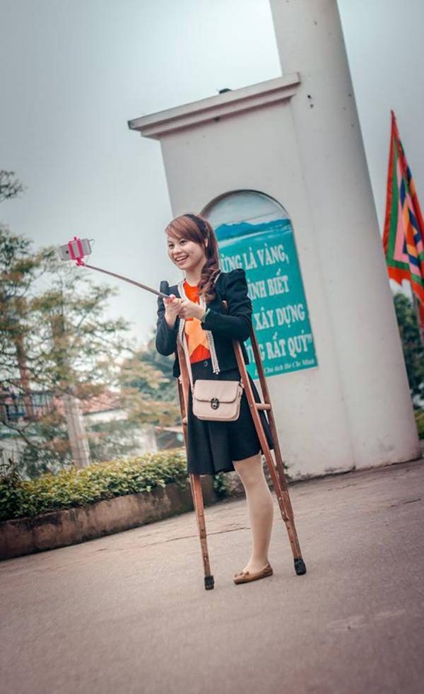 Cặp vợ chồng 2 chân ở Bắc Giang hạnh phúc chào đón con trai đầu lòng
