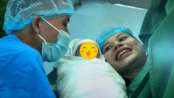 Cặp vợ chồng 2 chân ở Bắc Giang hạnh phúc chào đón con trai đầu lòng
