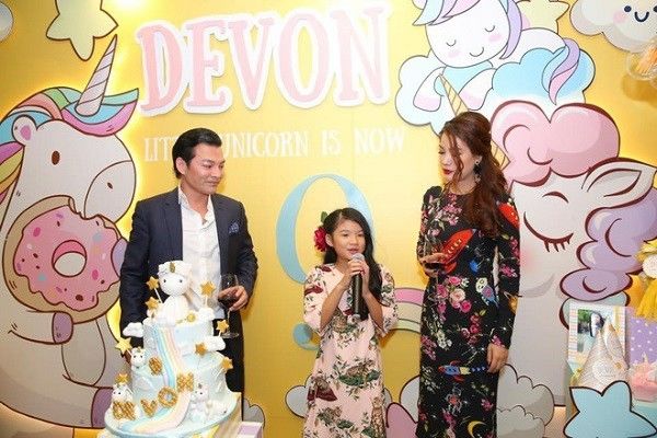 Trương Ngọc Ánh và chồng cũ mừng sinh nhật ái nữ tròn 12 tuổi