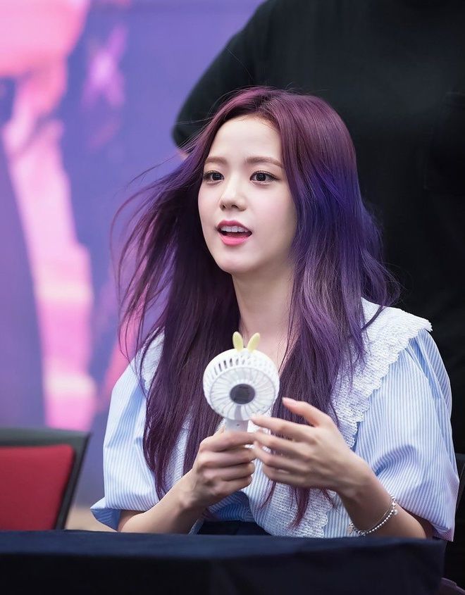 Visual đỉnh như Jisoo: Makeup sương sương vẫn đẹp ngất ngây