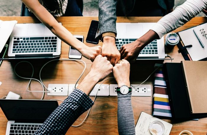 5 quy tắc ngầm trong xã giao được đúc kết từ Đại học Harvart