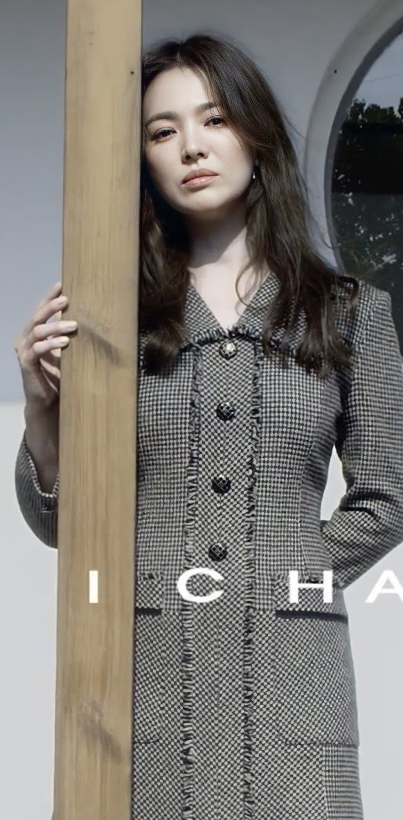 Song Hye Kyo liên tục lộ dấu hiệu lão hóa ở tuổi U40