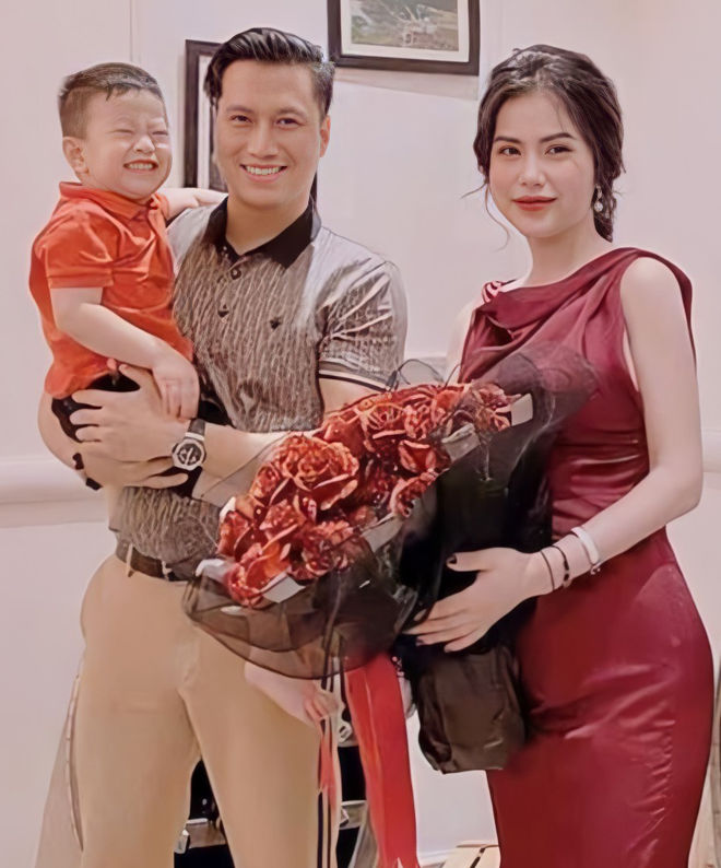 Việt Anh đăng ảnh con gái xa cách 10 năm, CĐM xuýt xoa khen ngợi
