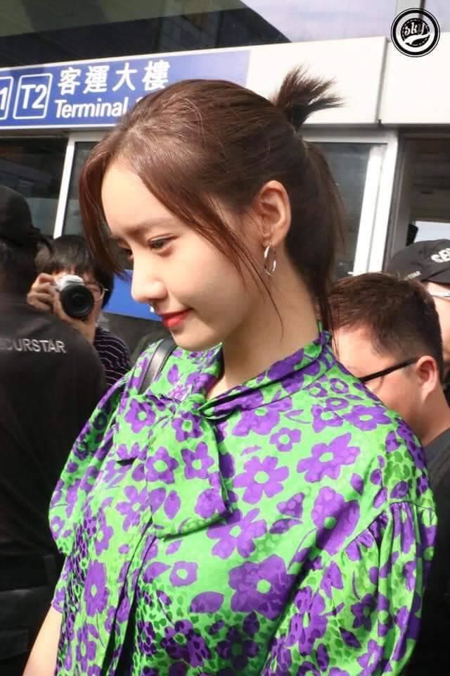 Bóc trần nhan sắc sao Hàn qua ảnh chụp lén: Yoona chuẩn nữ thần