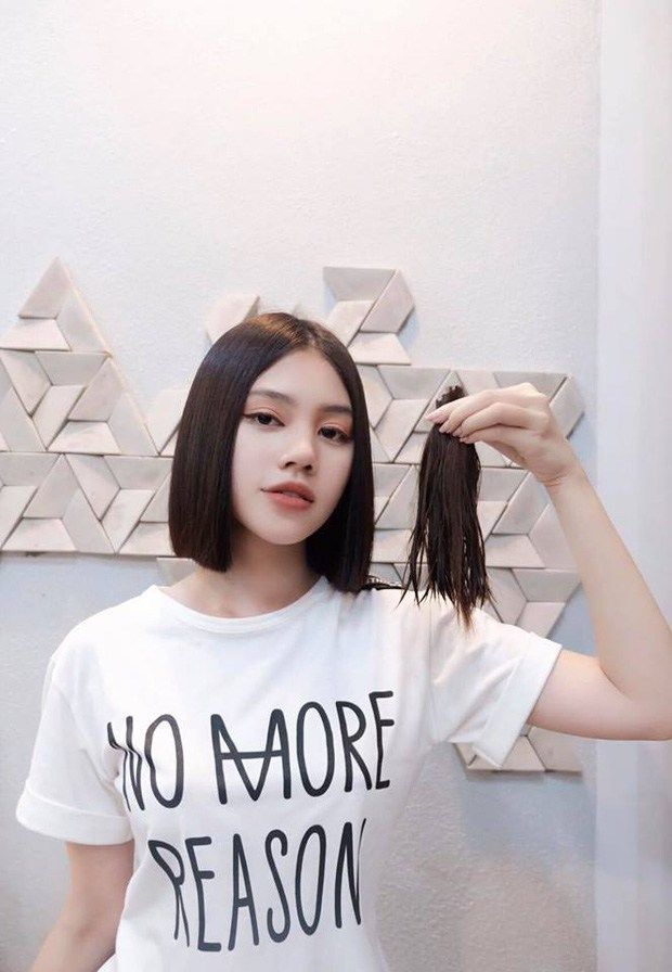Khi Hoa Hậu xuống tóc: Người được khen, người đánh mất chính mình