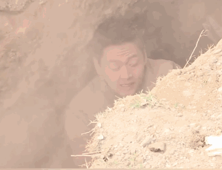Sao TVB xả thân vì vai diễn: Chịu đòn thật, tự diễn cảnh bị chôn vùi