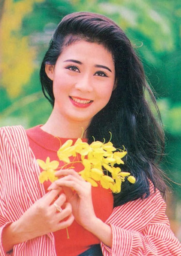 Ảnh cũ của các biểu tượng sắc đẹp Việt