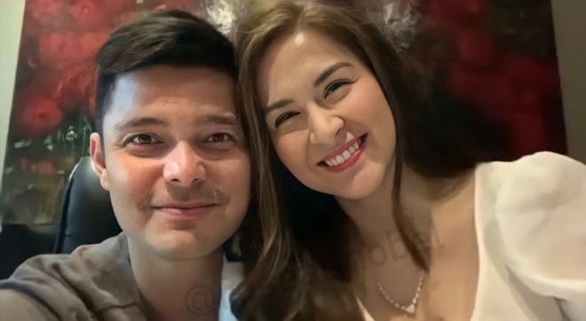 Ảnh đón Giáng sinh của gia đình Marian Rivera gây sốt
