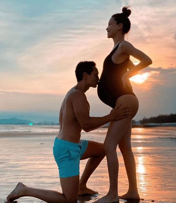 Ảnh hiếm lúc mang bầu đôi của Hồ Ngọc Hà