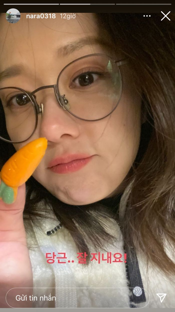 Đã lố tuổi lấy chồng đẻ con, Jang Nara vẫn mặt búng ra sữa ở tuổi 40