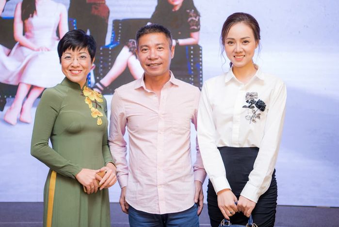 Chân dung vợ thứ 4 đẹp như Hoa hậu của NSND Công Lý