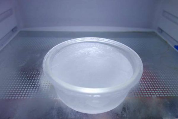 Đặt thứ này vào tủ lạnh sẽ giúp thực phẩm xanh mướt lại tiết kiệm điện