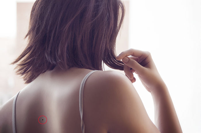 5 vị trí nốt ruồi trên lưng tiết lộ cuộc sống bạn