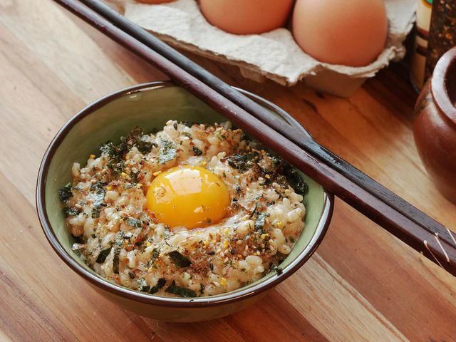 Giải mã loại trứng đen như hòn than “ăn 1 quả thọ thêm 7 năm”