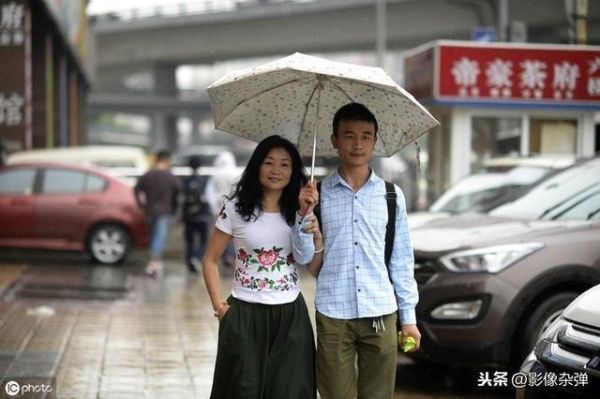 Hồi xuân, người phụ nữ U50 cưới chồng xấp xỉ tuổi con trai