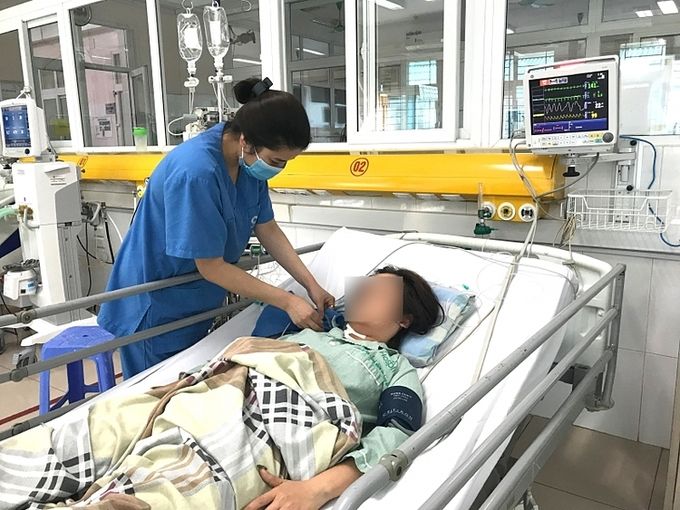 Uống 60 viên thuốc hạ huyết áp, người phụ nữ 31 tuổi gặp nguy kịch