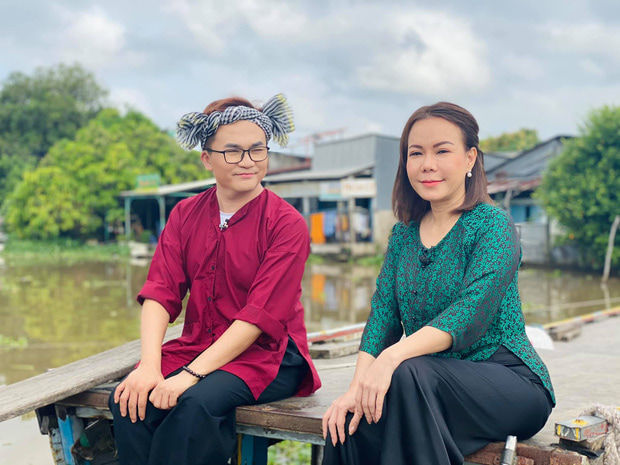 NS Việt Hương trở lại làm việc sau 1 ngày đưa tiễn danh hài Chí Tài