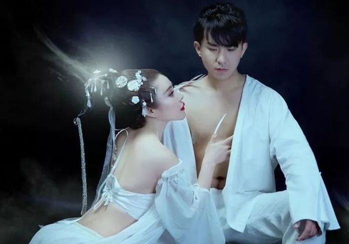 Từng mình hạc xương mai, nữ bác sĩ trở thành body lực sĩ cuồn cuộn