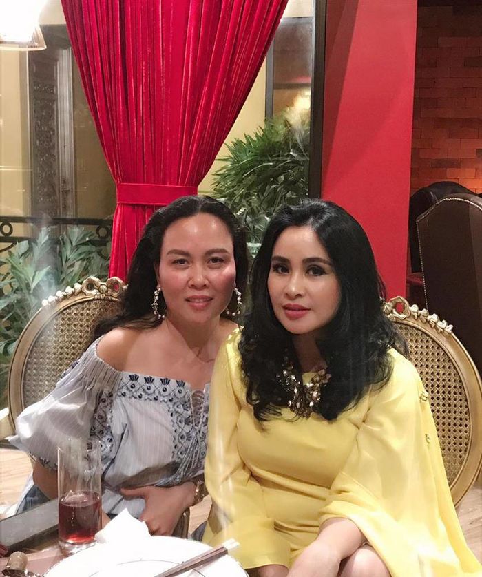 Phượng Chanel đọ sắc đàn chị Thanh Lam: 5 lần thì cả 5 đều thất thế