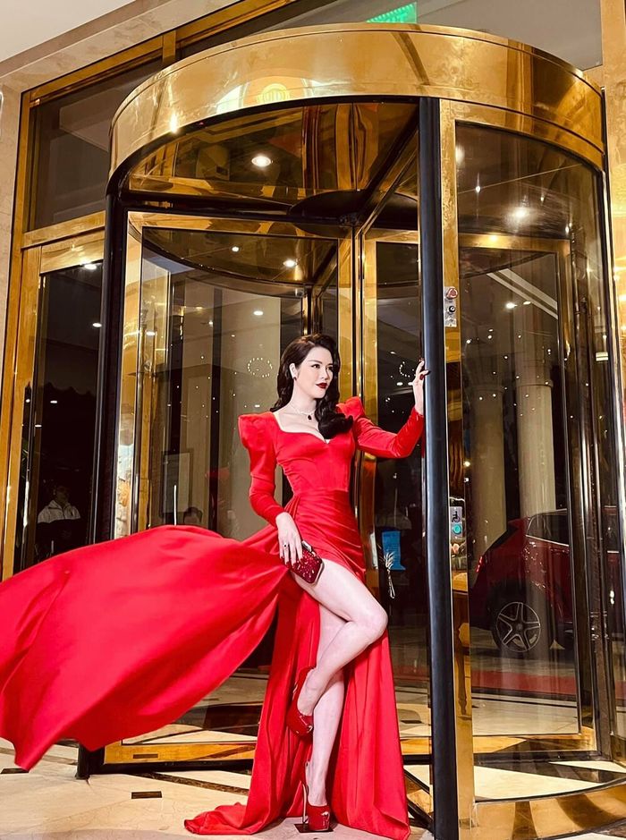 Sao Việt lên đồ đón Giáng sinh: Ai cũng thi nhau chưng diện sắc đỏ