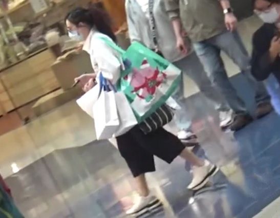 Trương Bá Chi duy trì lối sống bình dân vì tương lai con cái
