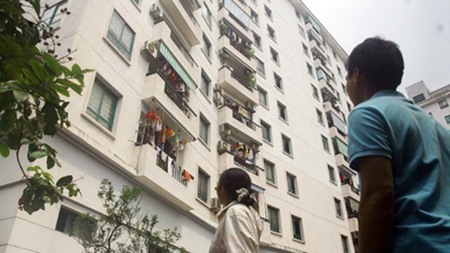 Vừa vay mượn mua nhà xong, mẹ chồng dẫn cả đàn cháu đến ở cùng