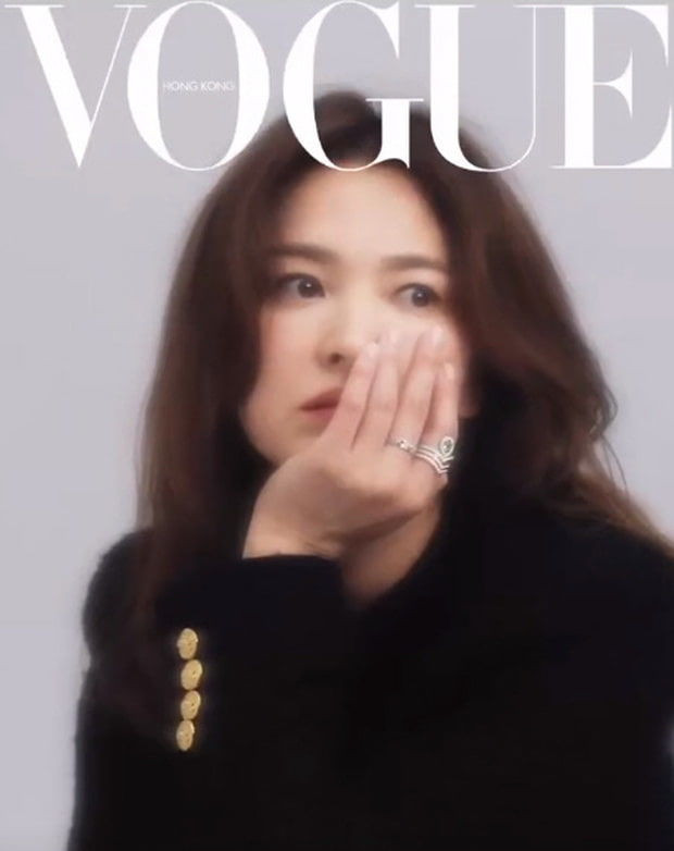 Song Hye Kyo vẫn gây sốt dù ảnh tạp chí out nét