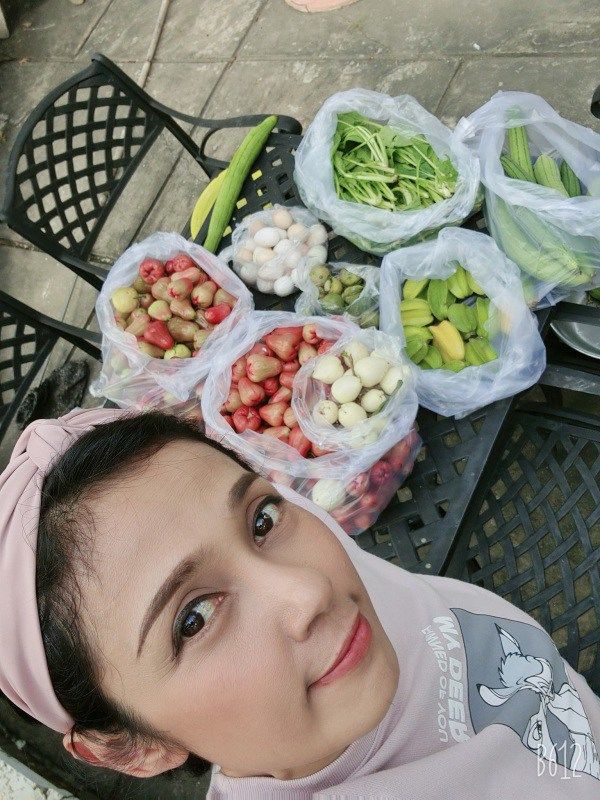 Ảnh mặt mộc của Việt Trinh gây sốt vì đẹp khó tin