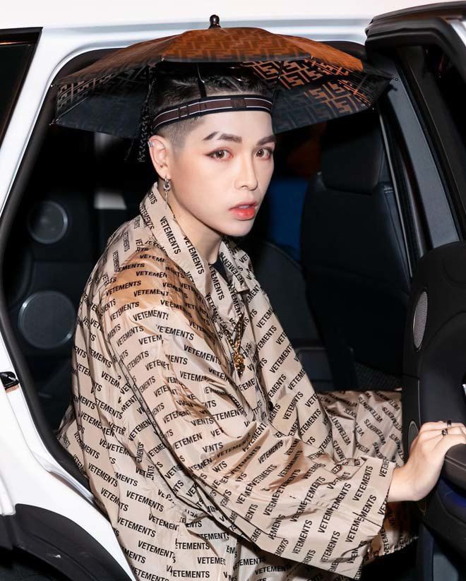 Những sao nam Vbiz mê make-up
