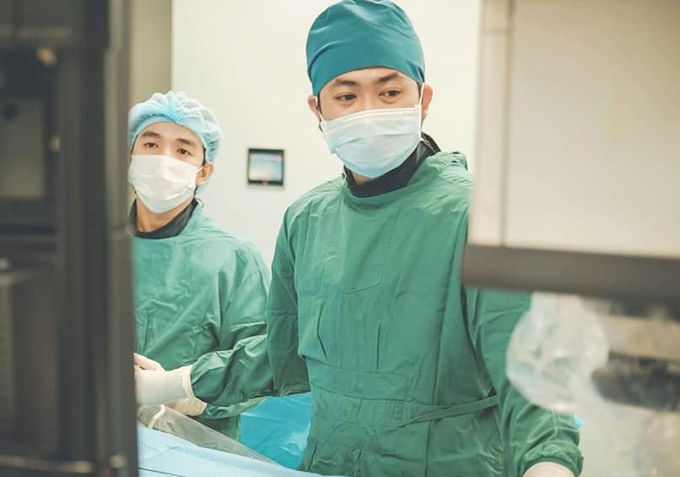 Bé 3 tuổi bị đột quỵ do phình mạch máu não
