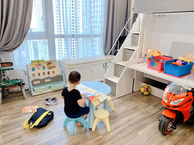 Cuộc sống đơn thân nuôi con 1 mình của Ly Kute