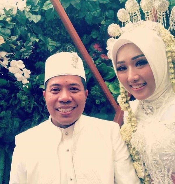 Mới tân hôn 2 tháng đã tử nạn trong vụ rơi máy bay Indonesia