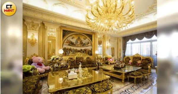 Hu Han-Feng: Đại gia Đài Loan ở với 4 vợ, 16 cô bồ