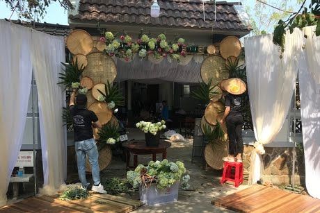 Dàn người đẹp diện áo bà ba, làm phù dâu trong đám cưới Á hậu Thúy An