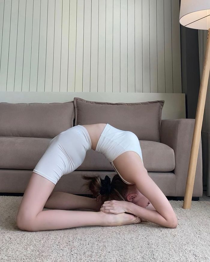 Yoga là phương pháp giúp body Thiều Bảo Trâm không mỡ thừa