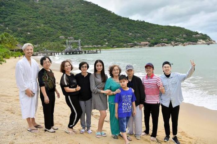 Dương Triệu Vũ chia sẻ ảnh gia đình đi du lịch