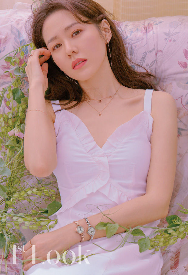 Hẹn hò Hyun Bin, Son Ye Jin trở thành mỹ nhân được ngưỡng mộ nhất Kbiz