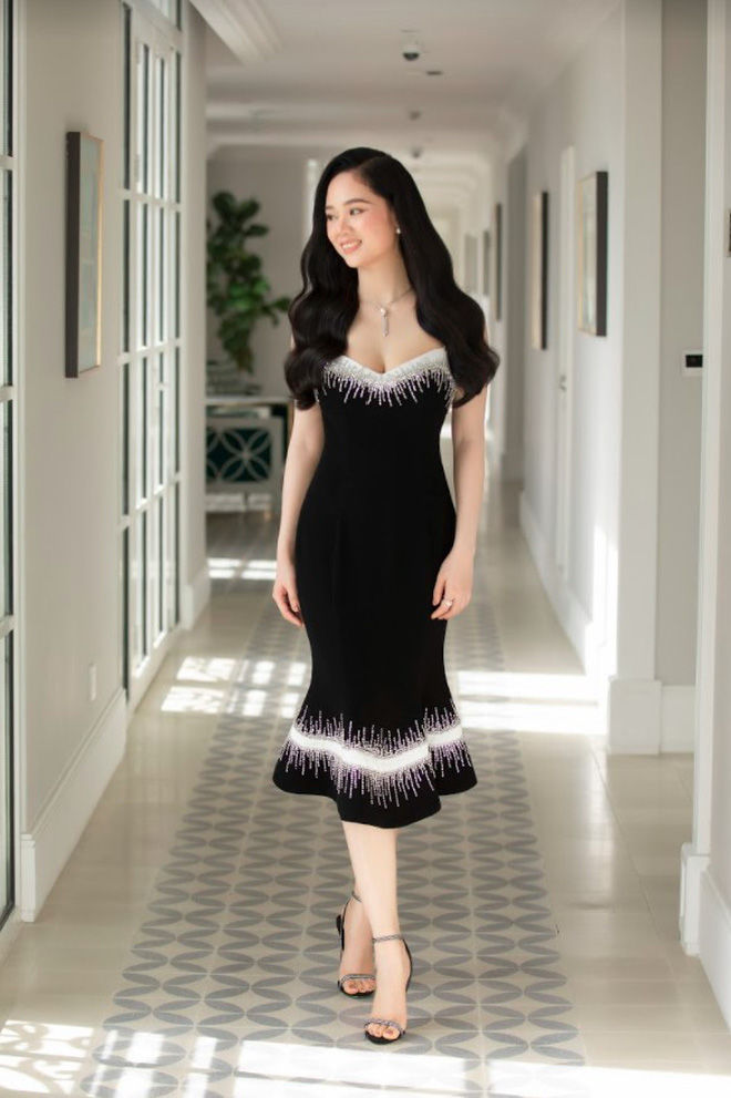 Hoa hậu Việt Nam 2002 Phạm Thị Mai Phương tái xuất