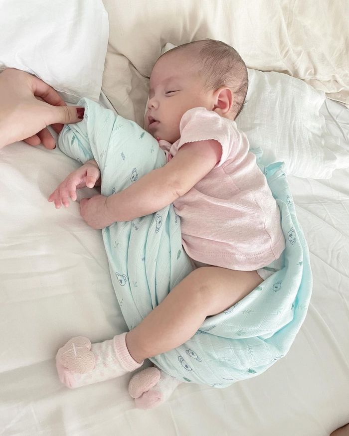 Khéo sinh như Hồ Ngọc Hà con gái giống mẹ, con trai giống bố