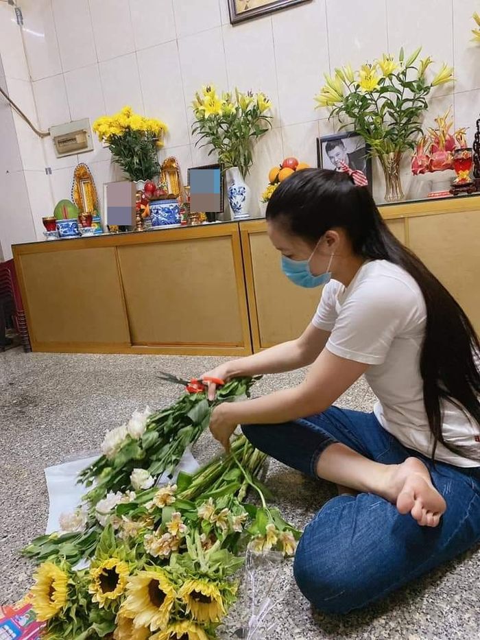 Linh Lan công khai minh bạch tiền phúng Vân Quang Long