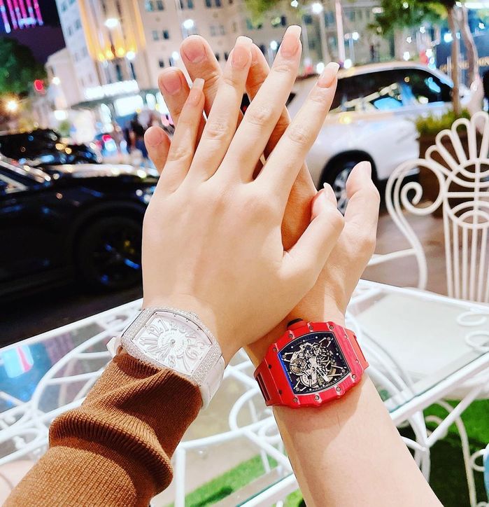 Chồng cũ Lệ Quyên và Cẩm Đan lộ dấu hiệu đang hẹn hò