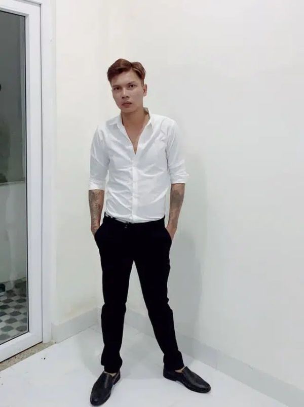 Lộc Fuho tái xuất với sơ mi trắng như idol Hàn sau thời gian ở ẩn